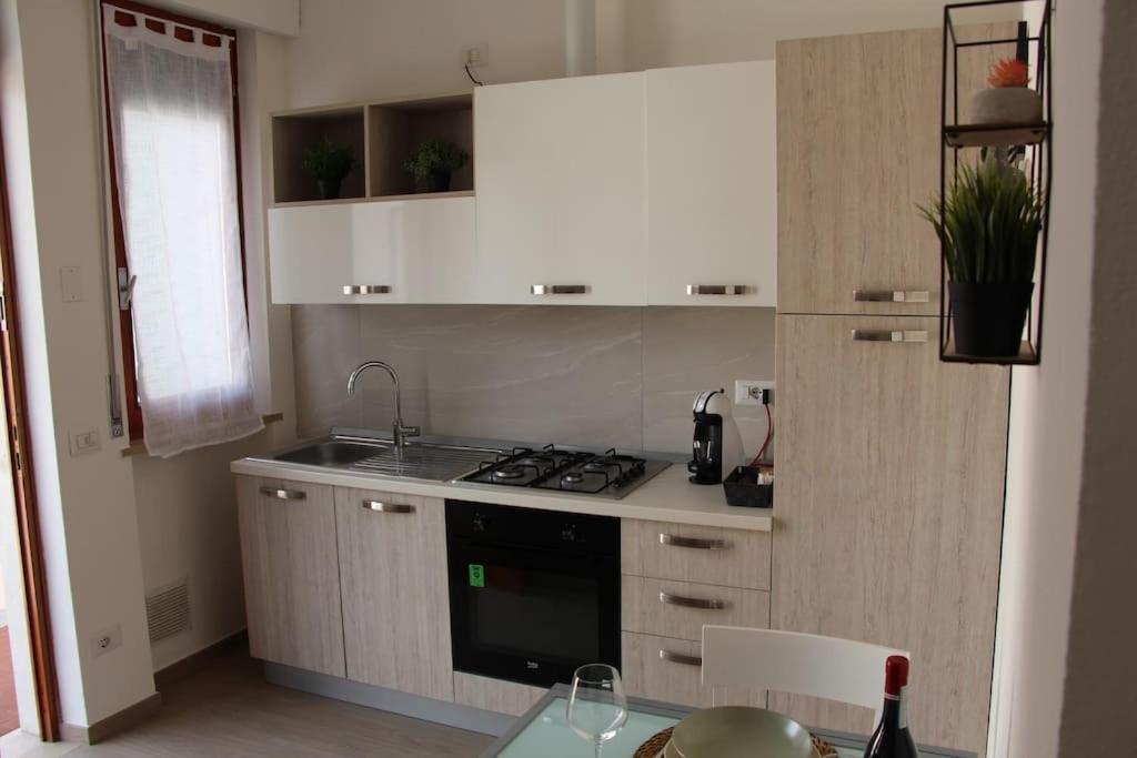 Casa Smeraldo Lägenhet San Giovanni Lupatoto Exteriör bild